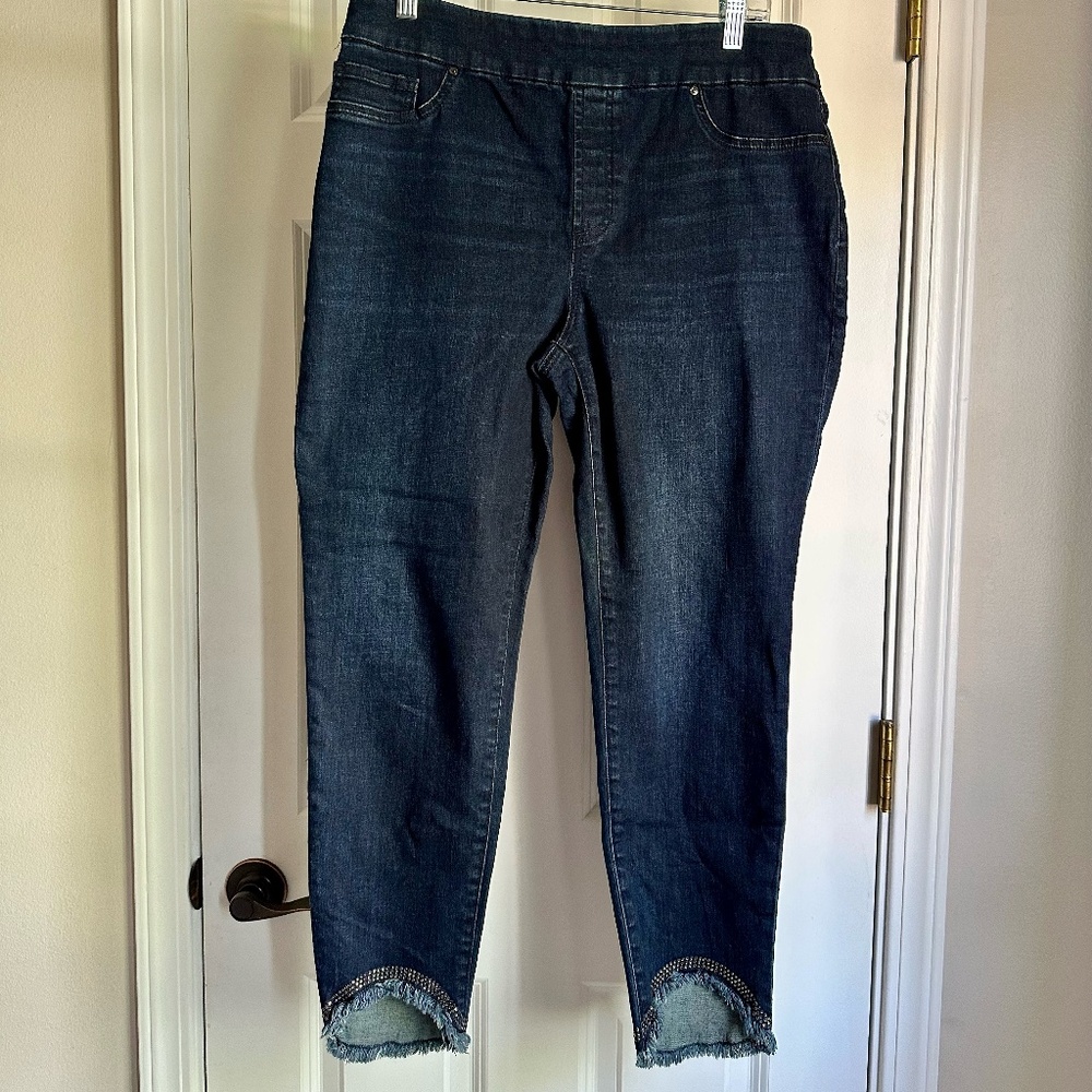 ⭐️ CHICO's Rhinestone Beaded Fringe Tulip Hem Pull On Ankle Jeggings - Size 1.5R